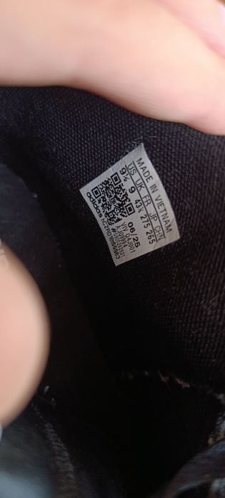 високі демісезонні кросівки Adidas Hoops 2.0 Mid  43 р 27.5см
