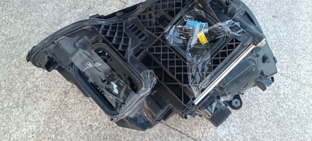Farol Mercedes w212 Led Ils