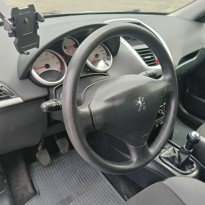 Sprzedam Samochód PEUGEOT 207