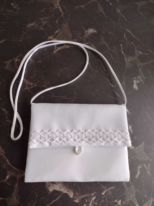 Sprzedam komplet komunijny