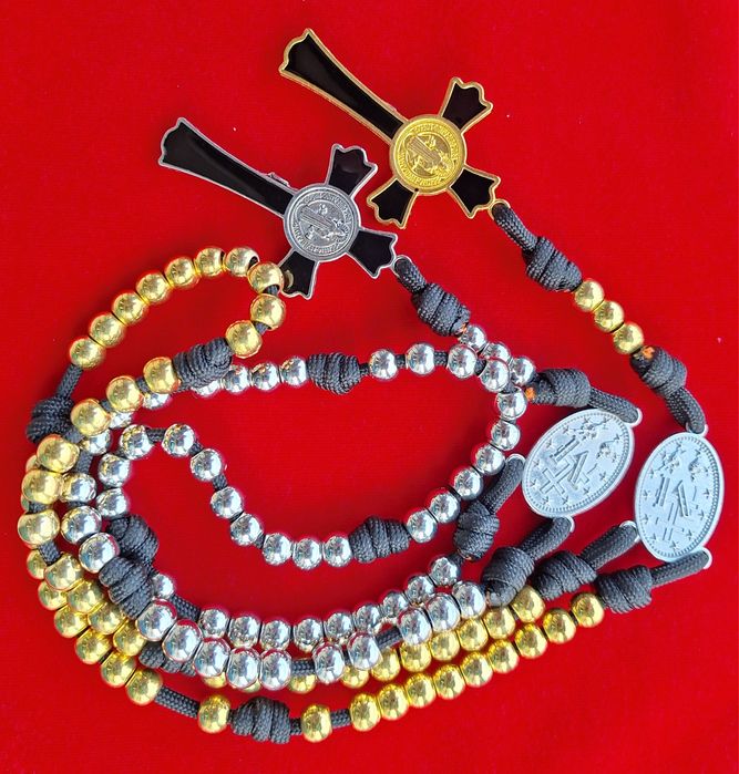 Różaniec WM akryl jednolity odlew w tym samym kol.10mm10mm