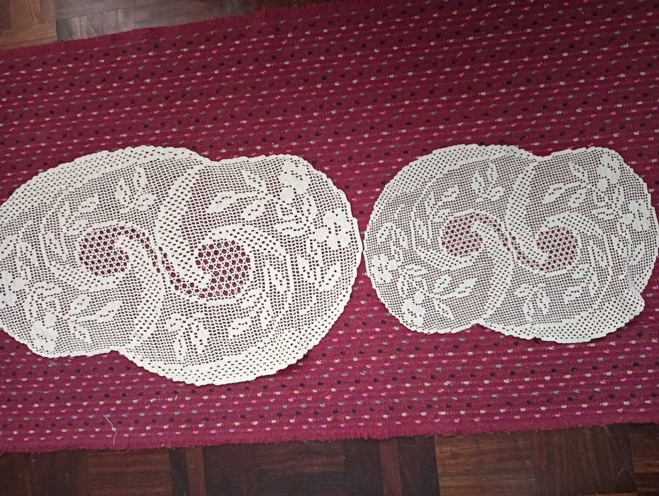 Conj. 2 Naperons renda crochet cor bege - 2 tamanhos