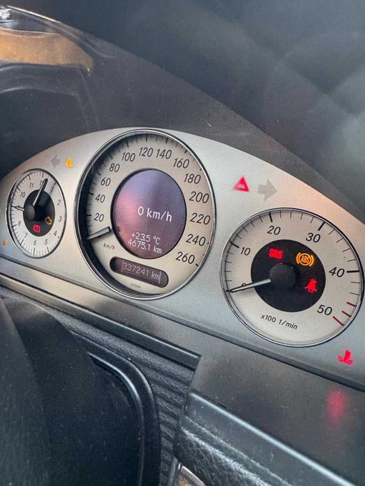 Mercedes-Benz E 220 CDI Avantgarde