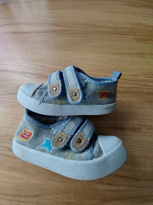 Trampki dziecięce r.25