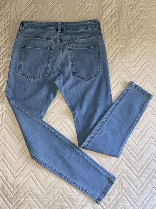 Calças azuis da bershka