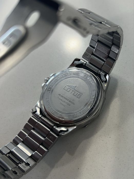 Relógio Marca Lotus