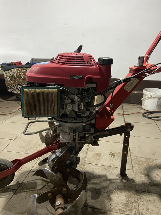 Продам мото культиватор хонда