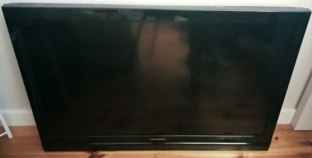 TV LCD Grundig 37' Full HD / 2 x HDMI