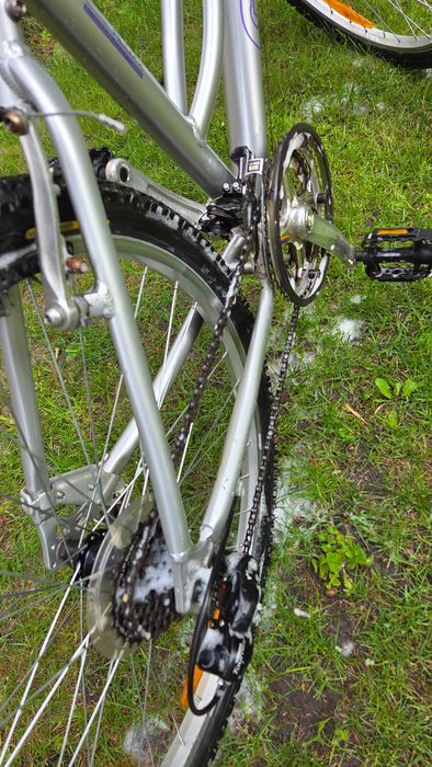 Rower turystyczny  używany - damka  GIANT. Osprzęt shimano . Mało używana .