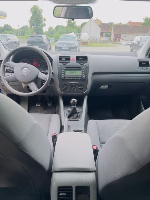Volkswagen Golf V