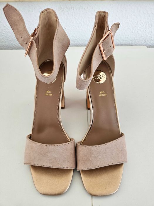 Sapatos EXE, muito confortaveis e em otimo estado