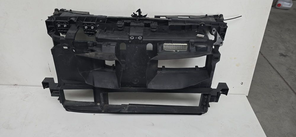 Przedni pas i zamek Renault Megane IV