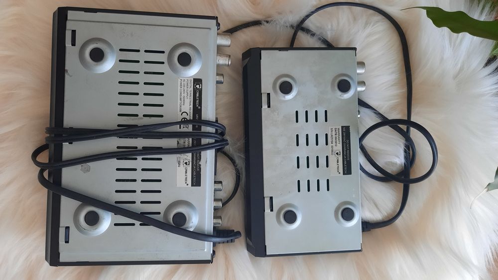 Dekoder/tuner tv (2 sztuki)