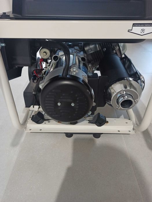 Генератор бензиновий 7кВт Matari MX10000EA