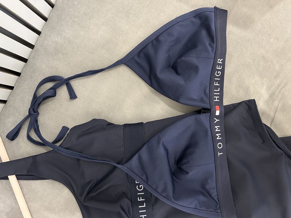 Неймовірний оригінальний суцільний купальник Tommy Hilfiger розмір М