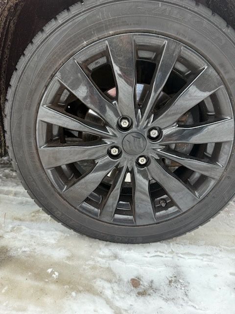 Suzuki Swift MK7 koła felgi opony zima jak nowe 16