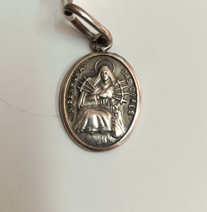 Medalhas religiosas antigas em prata 925 com marca de contraste