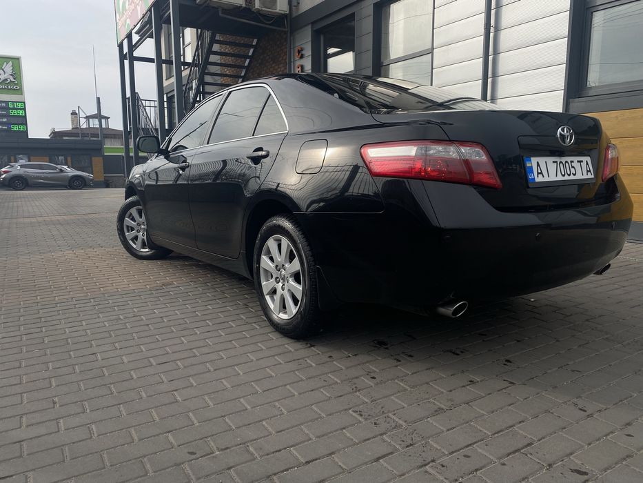 Продам Toyota Camry 3.5