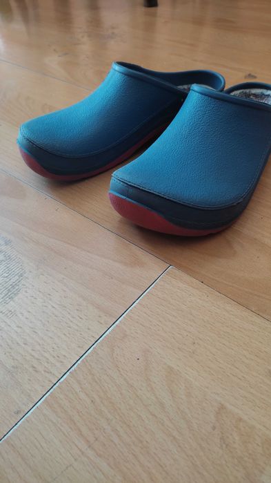 Damskie obuwie ogrodowe granatowe