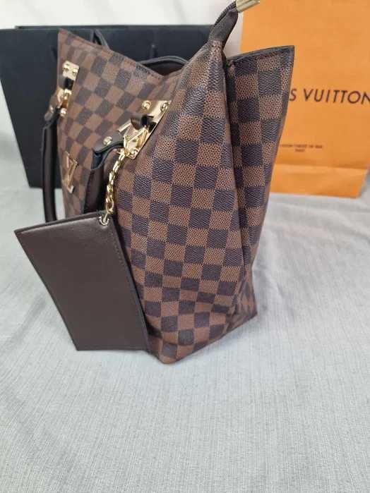 Torebka damska Louis Vuitton kratka brązowa saszetka