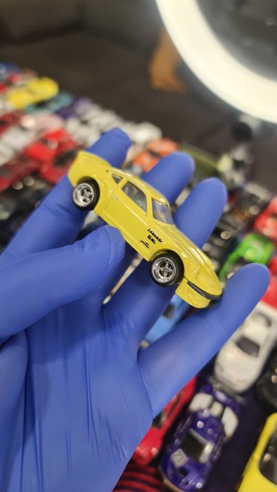 Hot WHEELS Nissan Premium - 2 - PACK