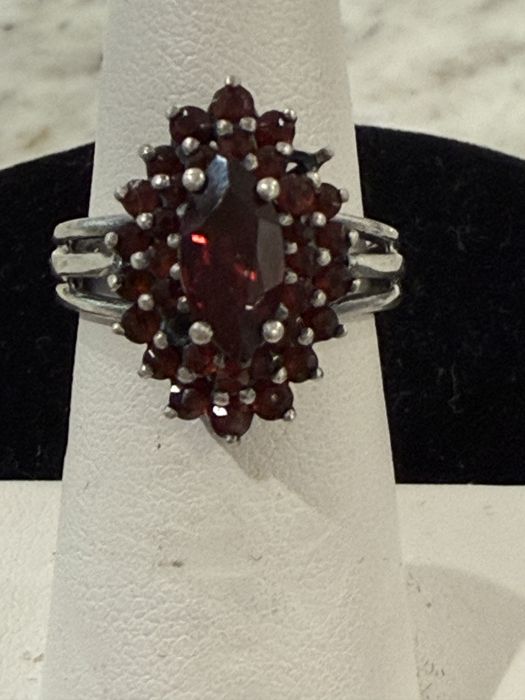 На весілля каблучки срібло