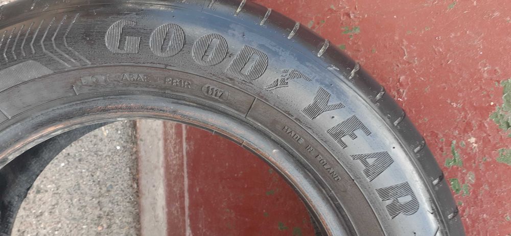 Шини  Goodyear Efficient  Grip R15 195/65