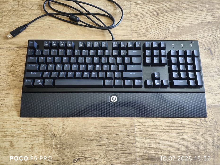 Механічна ігрова клавіатура CyberPowerPC Skorpion K2 RGB