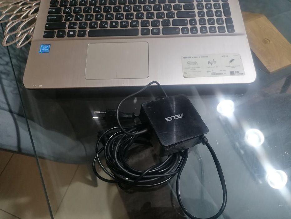 Ноутбук Asus робочий