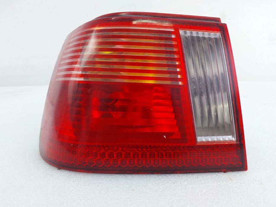 Farolim esquerdo SEAT Ibiza II (6K1)