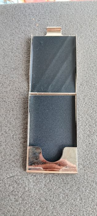 Визитница металл