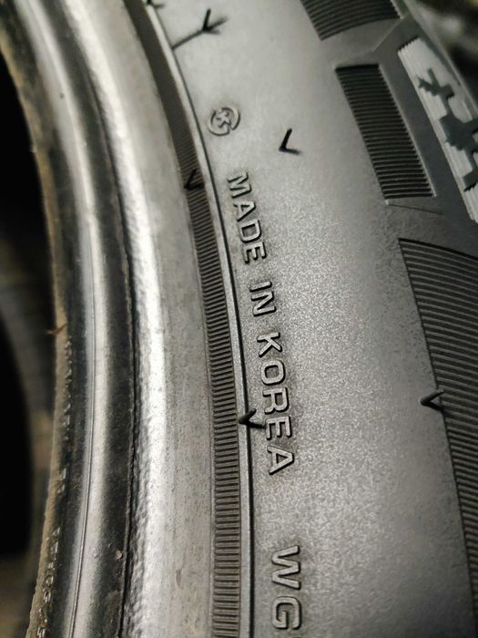 Nexen-Roadstone Winguard Ice R20 265 50 зимові шини на Infiniti FX35