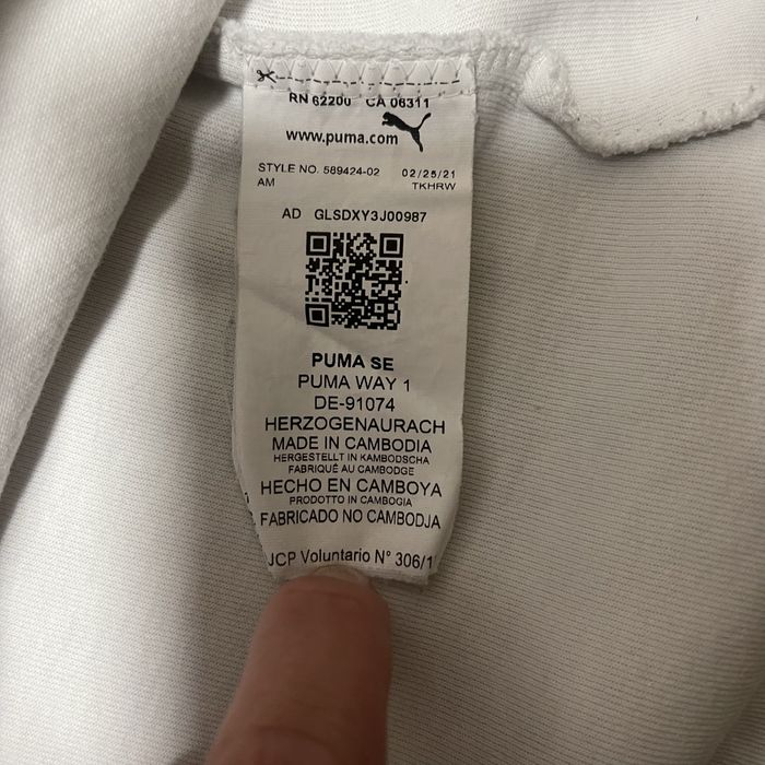 Стильна сіра кофта з капюшоном від бренду Puma.