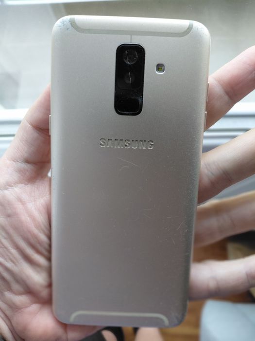 Samsung A6 plus telefon