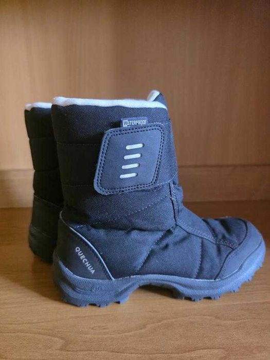 Черные зимние сапоги мальчику девочке quechua размер 37 23,5 см decathlon декатлон на липучках тракторный протектор термоботинки мембрана полусапожки