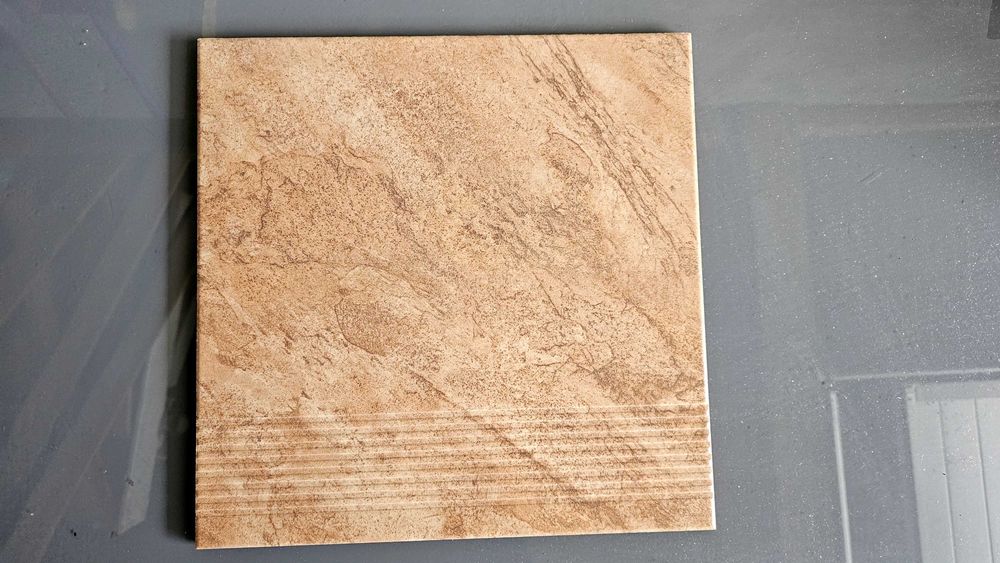 Płytki gresowe 33x33