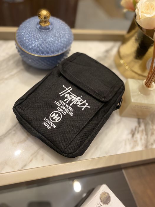 Shoulder Pouches64550793320065121