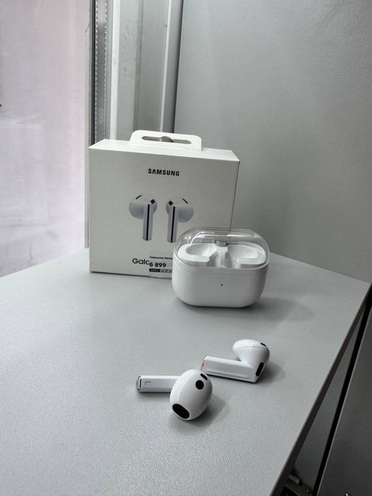 Наушники Samsung Galaxy Buds 3 / Оригинал / Идеальное состояние