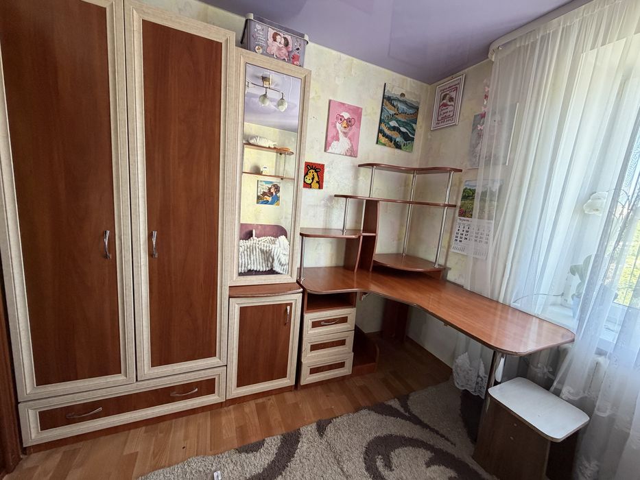 Стінка в спальню