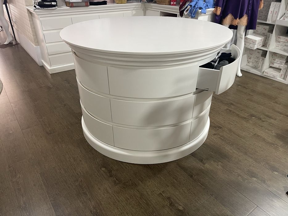 Movel de centro de loja