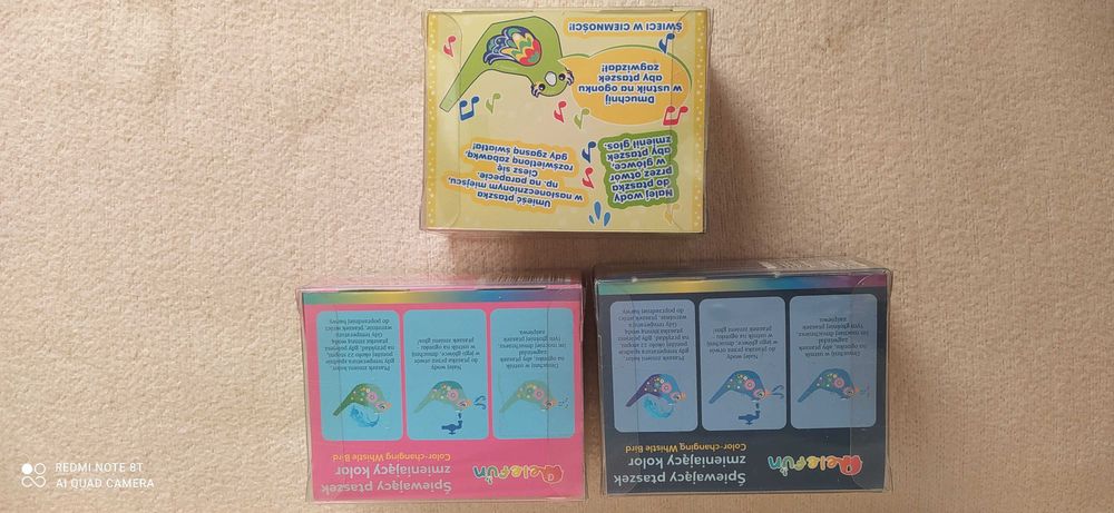TRZY Ptaszki śpiewające -2 świecące w ciemności 1-zmieniający kolor.