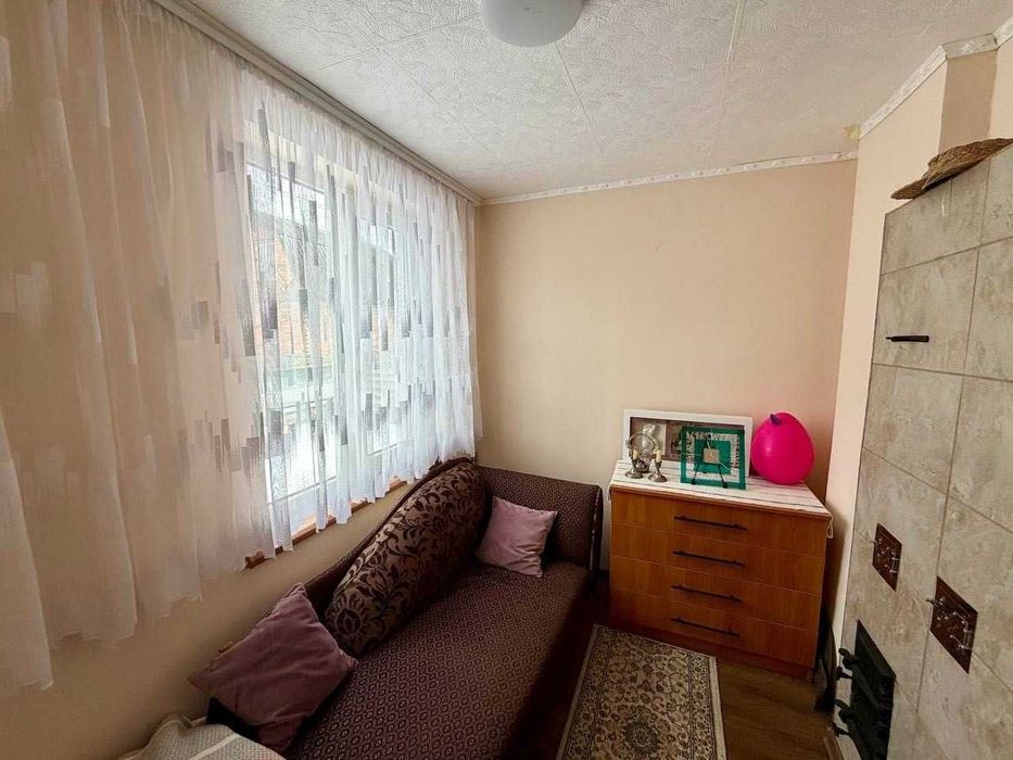 Продаж будинку з доглянутою ділянкою 6 сот.  Асфальтований доїзд