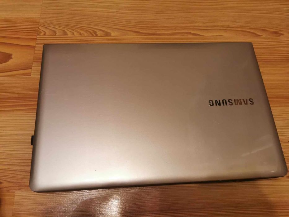 Laptop Samsung, i3, 6,0 GB, Nvidia, SSD  !!! 750zł 

Laptop spra