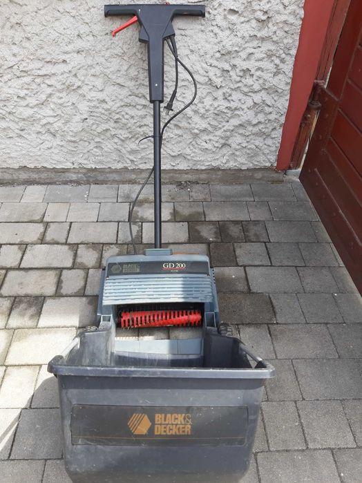 Sprzedam wertykulator Black&Decker GD 200