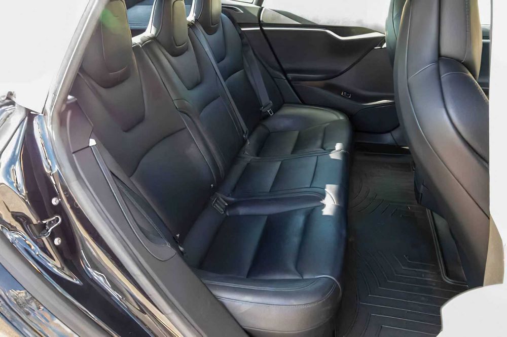Tesla Model S P100D      2017