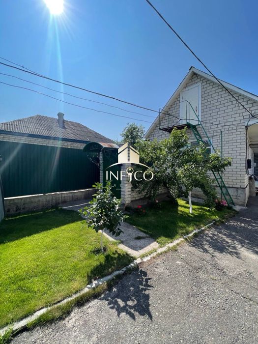 Будинок на продаж