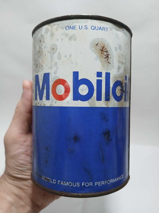 Antiga lata de oleo - Mobiloil - Motor