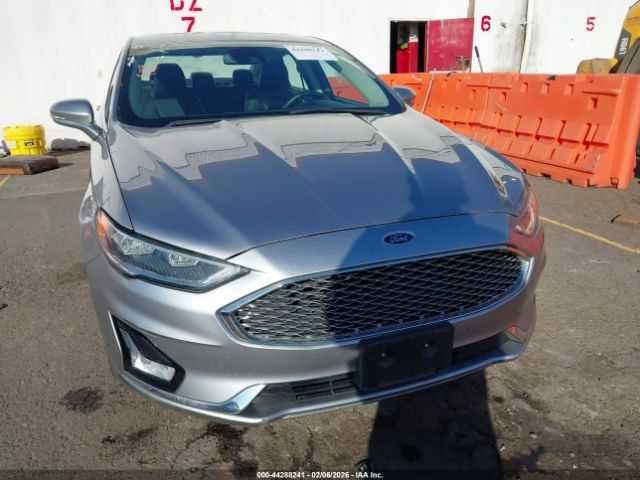 Ford Fusion Titnium 2020 /