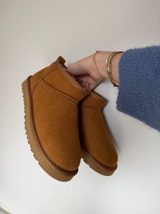 UGG classic mini