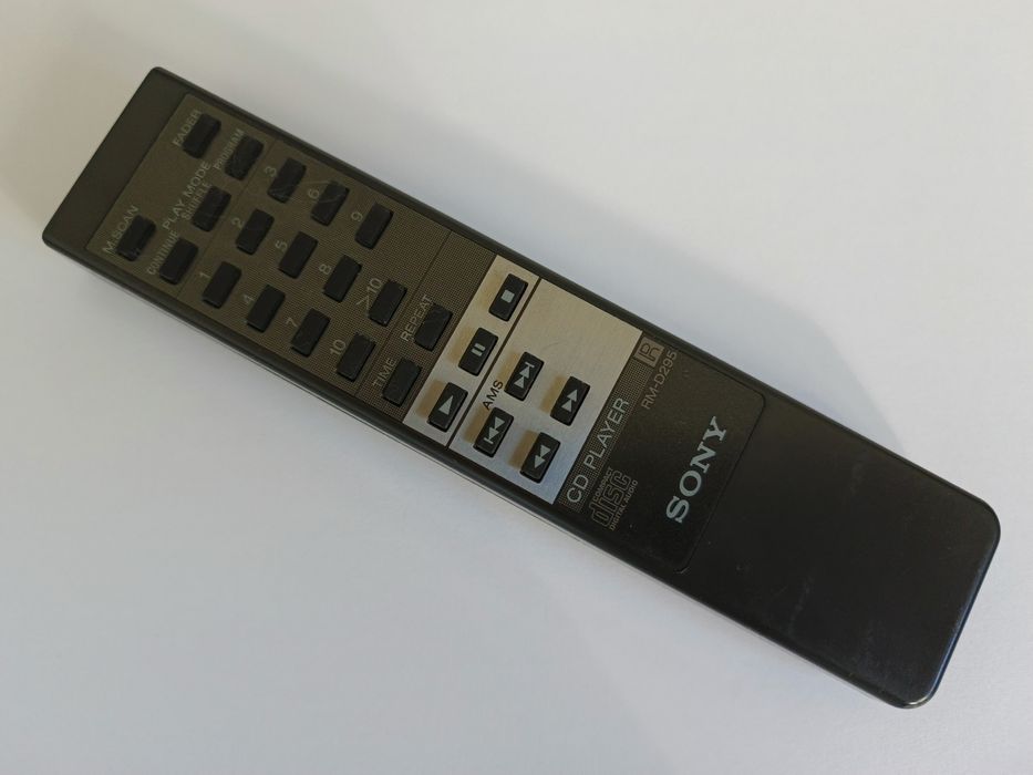 Sony RM-D295 pilot do CD SONY. Oryginał.